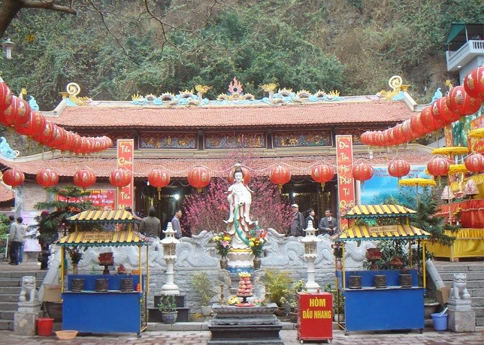 Chùa Long Tiên - Ngôi chùa lớn nhất tại Hạ Long