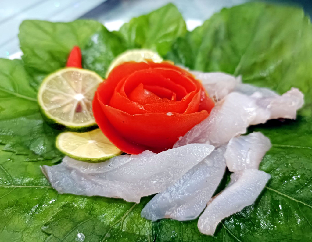Hấp dẫn gỏi cá Đục Minh Châu