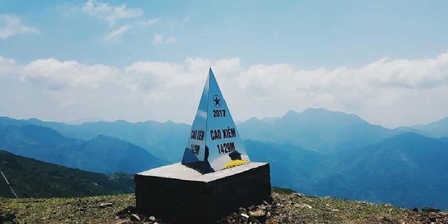 Chinh phục đỉnh núi Cao Xiêm – Nóc nhà của Quảng Ninh