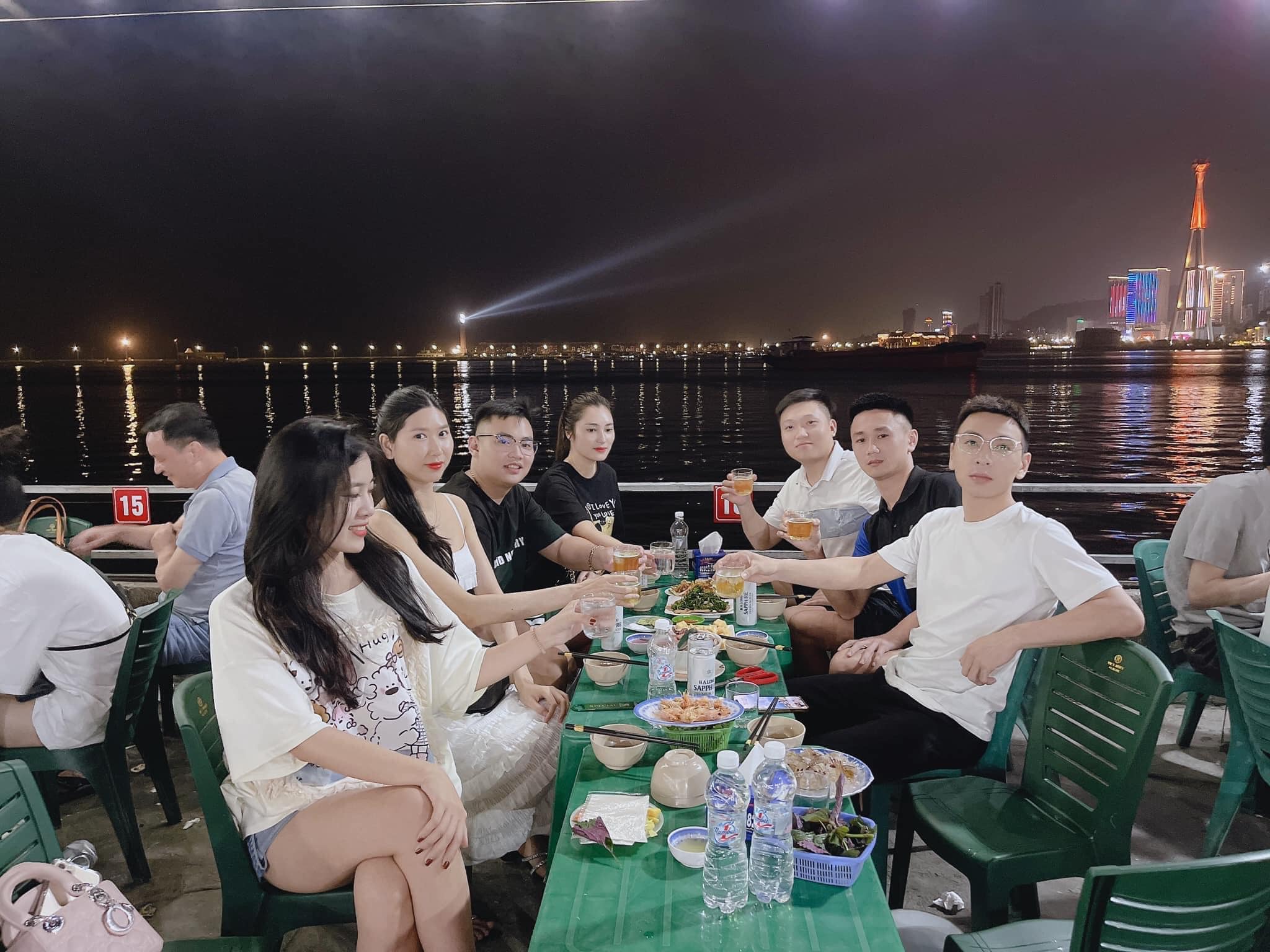 Bí quyết đi ăn hải sản tại các điểm du lịch của Quảng Ninh vào mùa cao điểm, đảm bảo ngon - bổ - rẻ, bạn đã biết chưa?