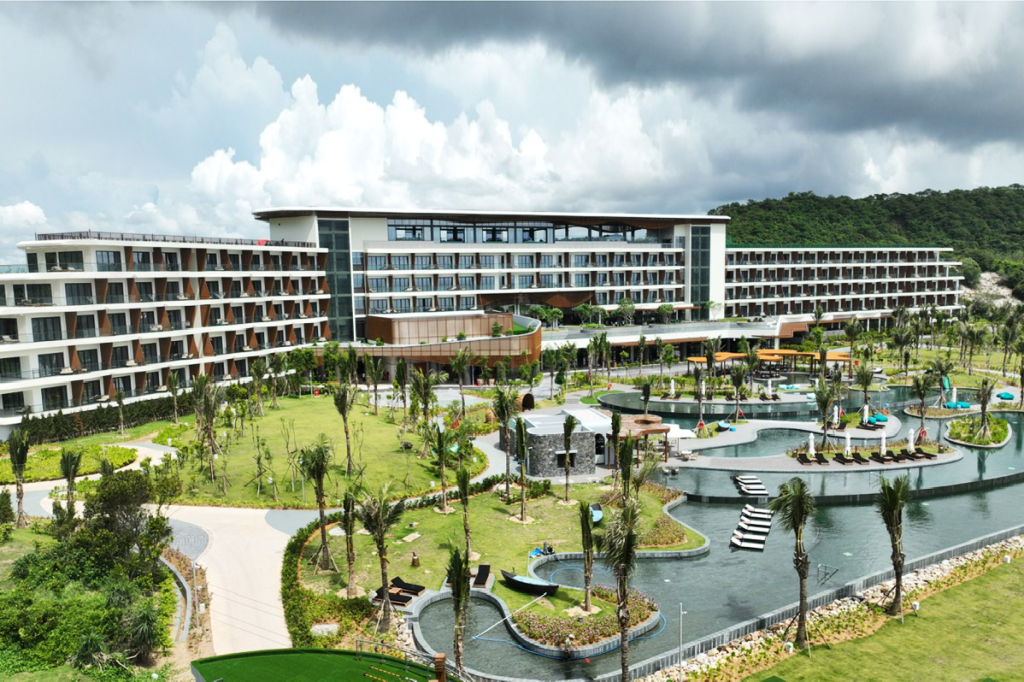 Khai trương Angsana – khách sạn 5 sao đầu tiên trên tuyến đảo của Quảng Ninh