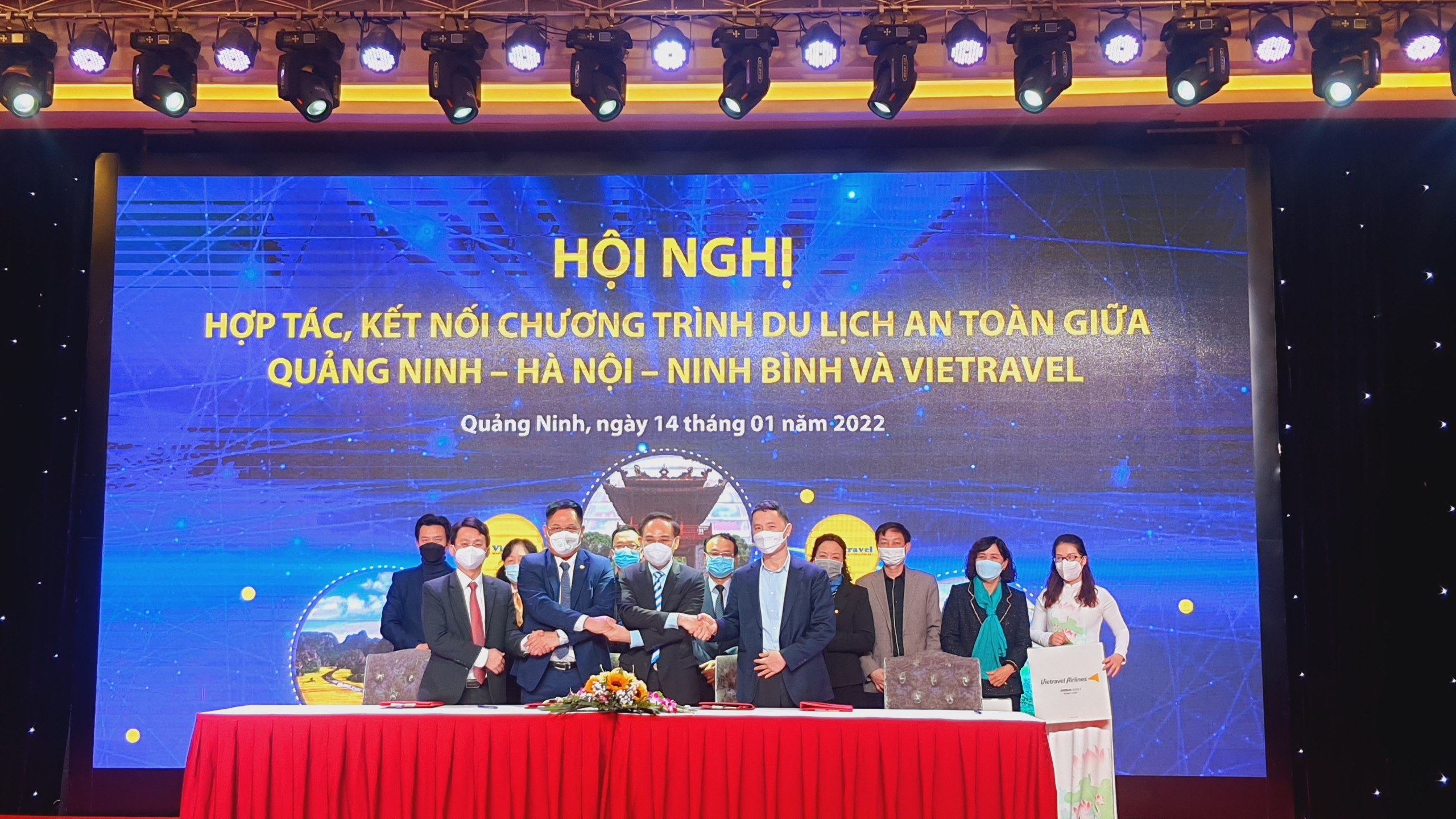 Hội nghị hợp tác, kết nối chương trình du lịch an toàn Quảng Ninh – Hà Nội – Ninh Bình và Vietravel